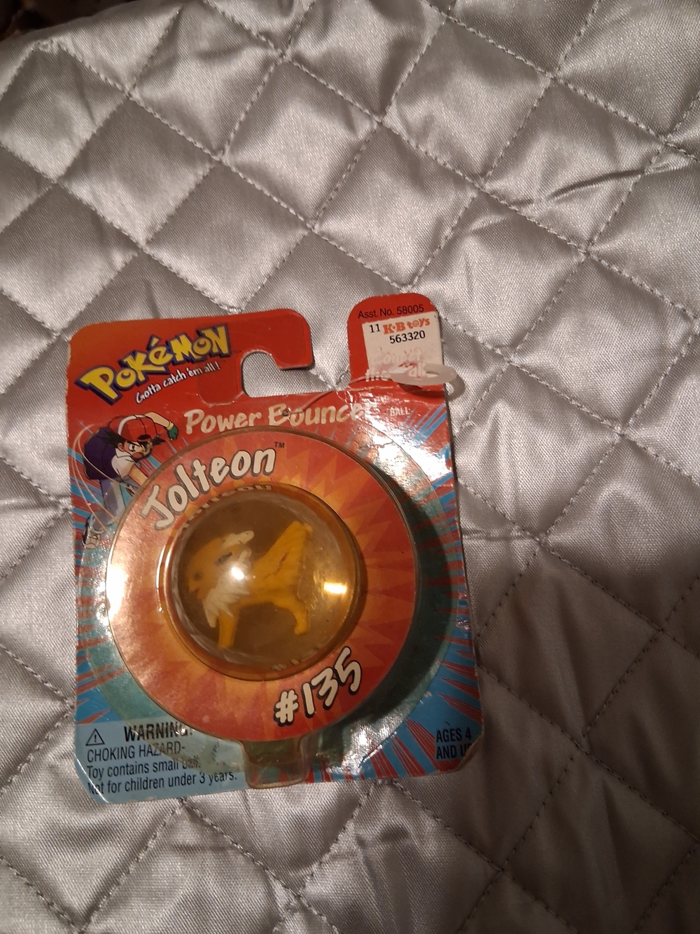 Hasbro Pokémon Jolteon Figure in Yellow and White Bubble Pack
